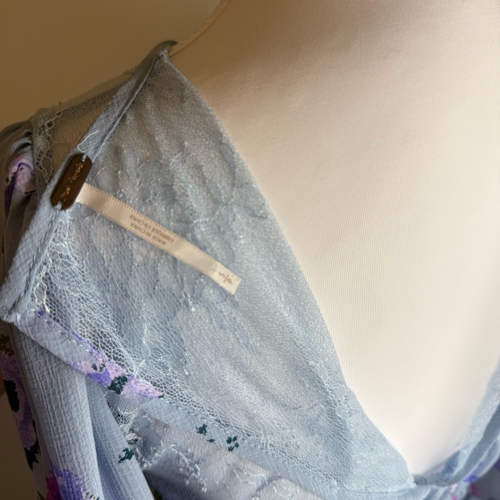 Free People Floral Lace Like New - Small - Picture 5 of 5